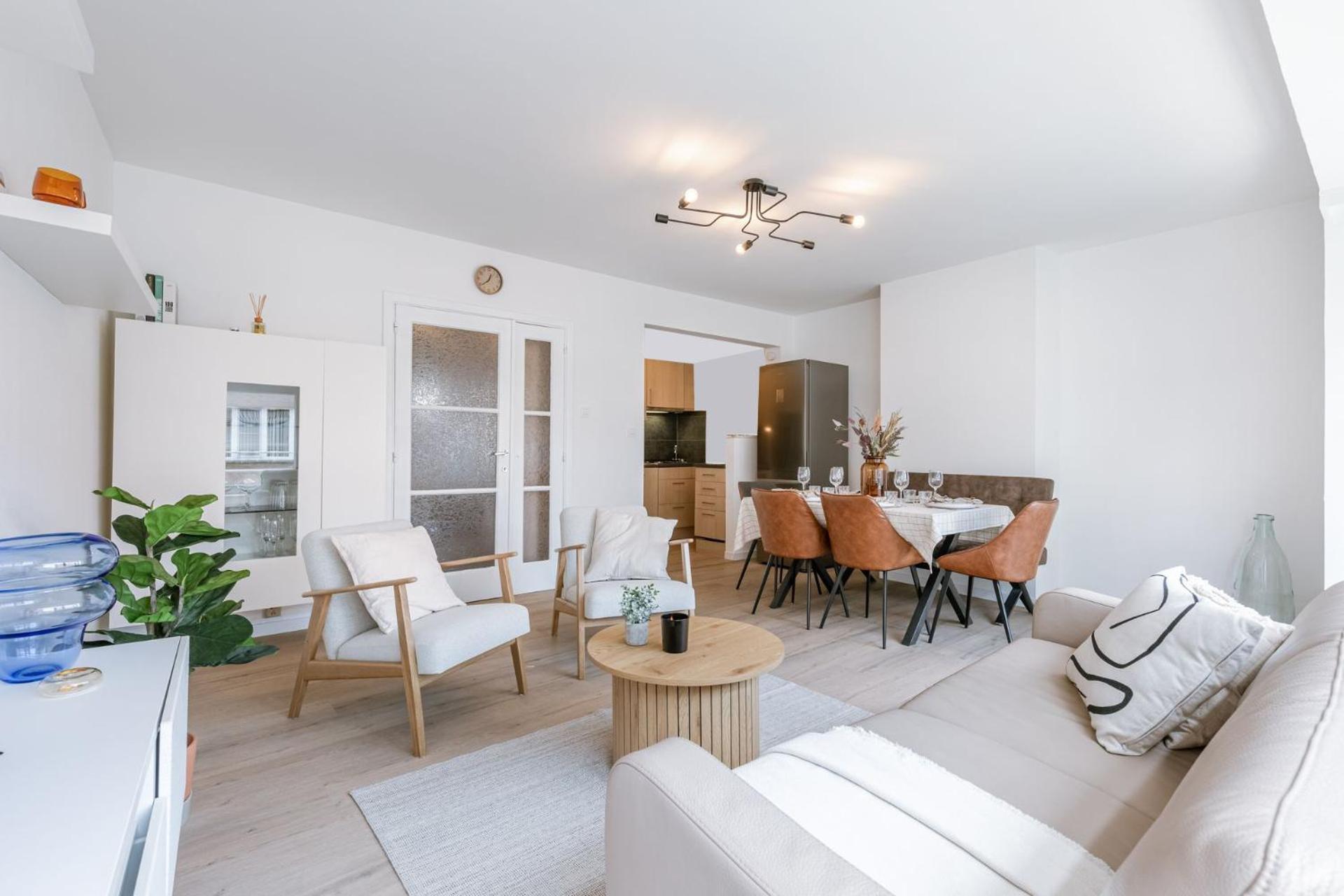 Hugo By The Harbor, Light-filled And Centrally Located - Free Parking Ostende